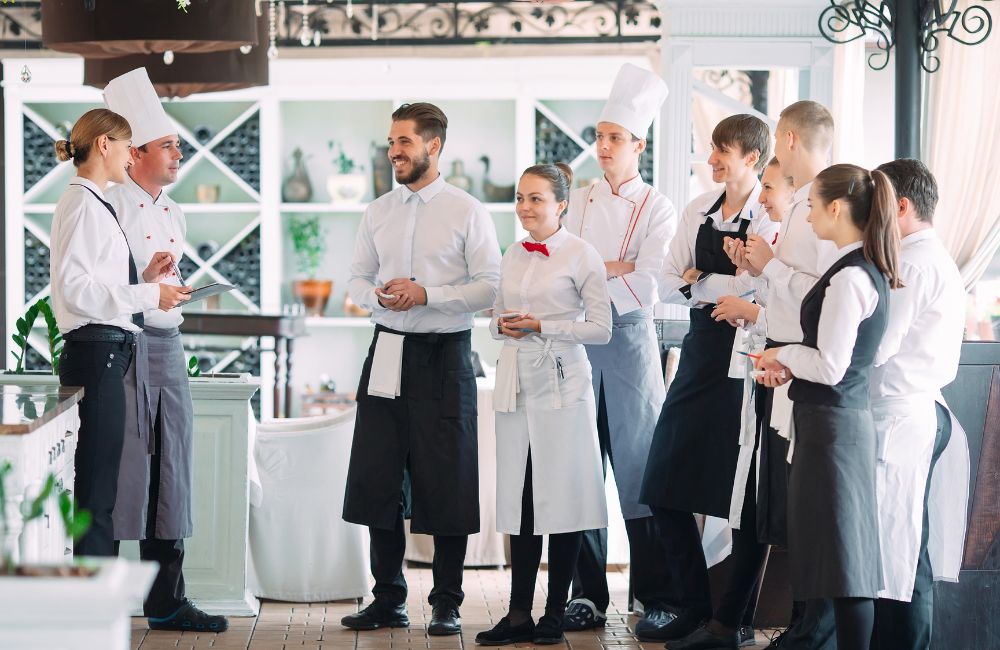 5 Things That Will Keep Restaurant Workers Around